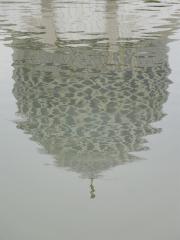 105752