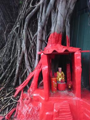 treeshrine1
