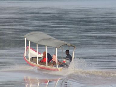 departingboat