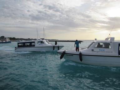speedboat