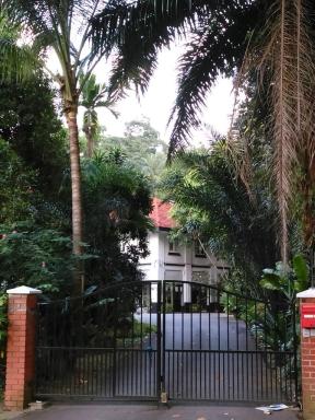 gate