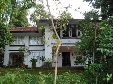 frontage