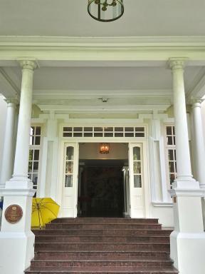 portico&umbrella