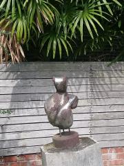 136761