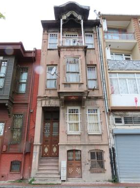 tallhouse