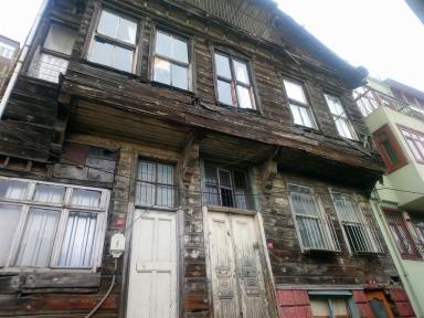 otheroldhouse