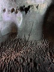 145943