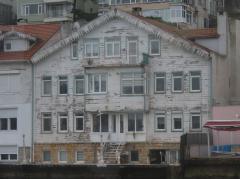 164325